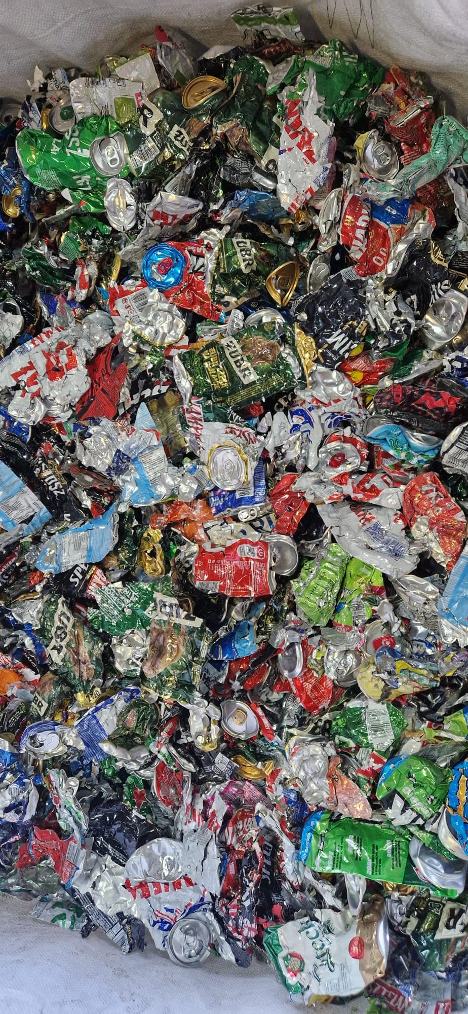 Aluminium cans in bales